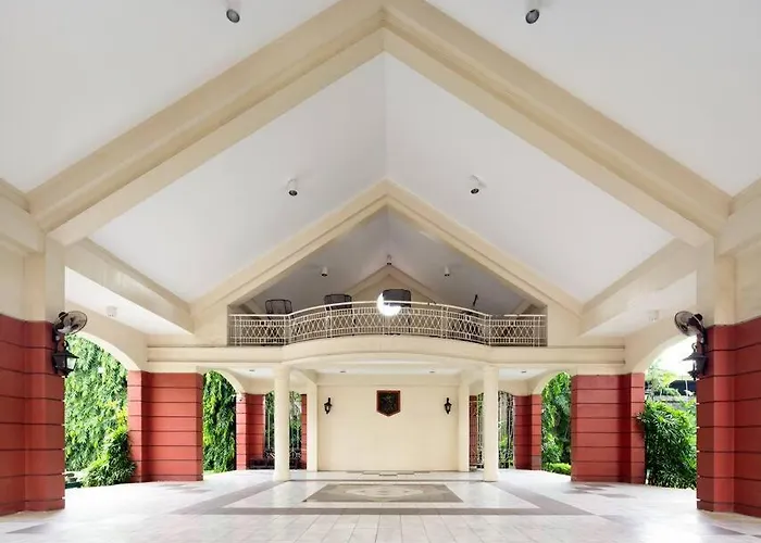 Cozy 2br W/ Free Pool Access And Free Parking N224 *